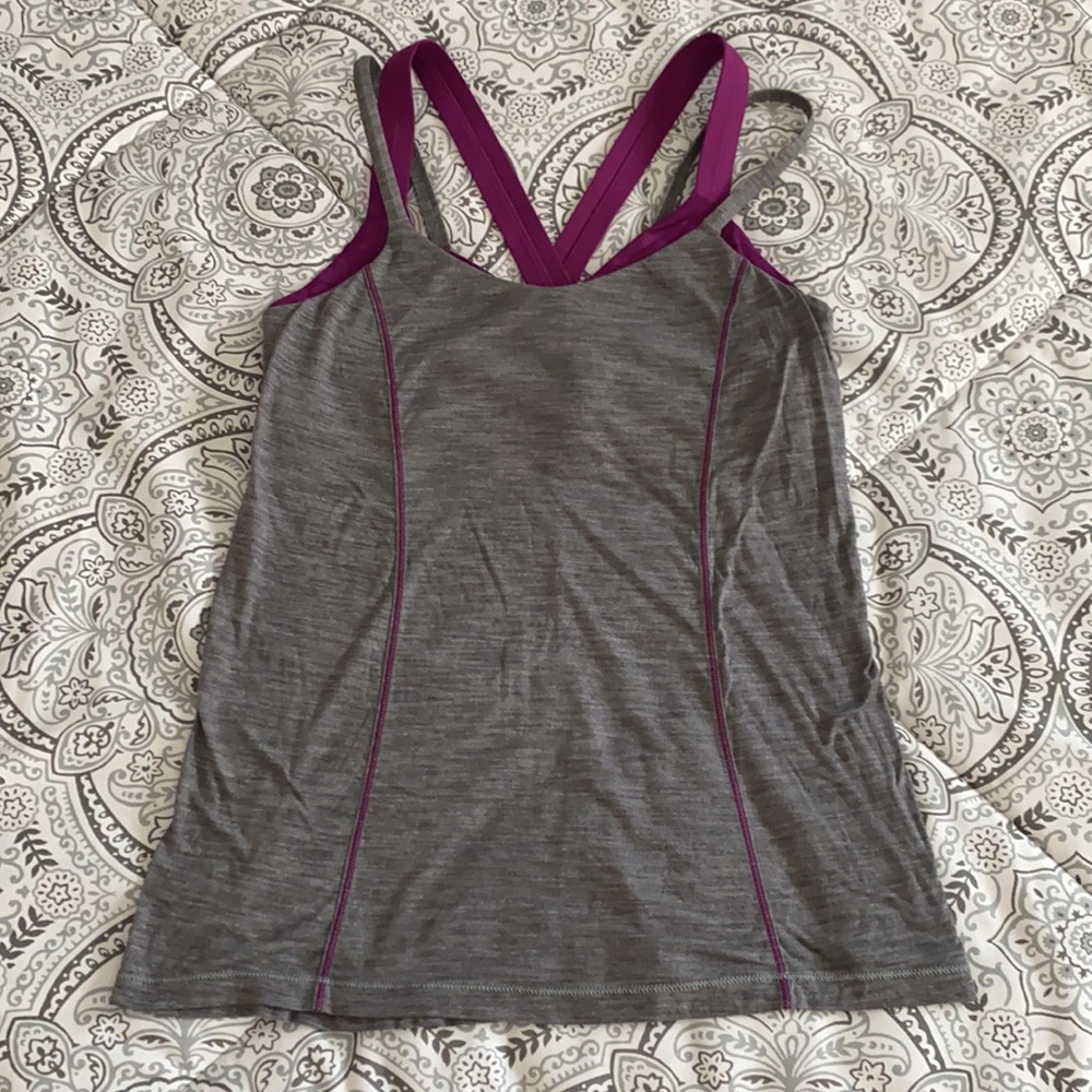 Grey lulu tank top with fuchsia sport bra built in